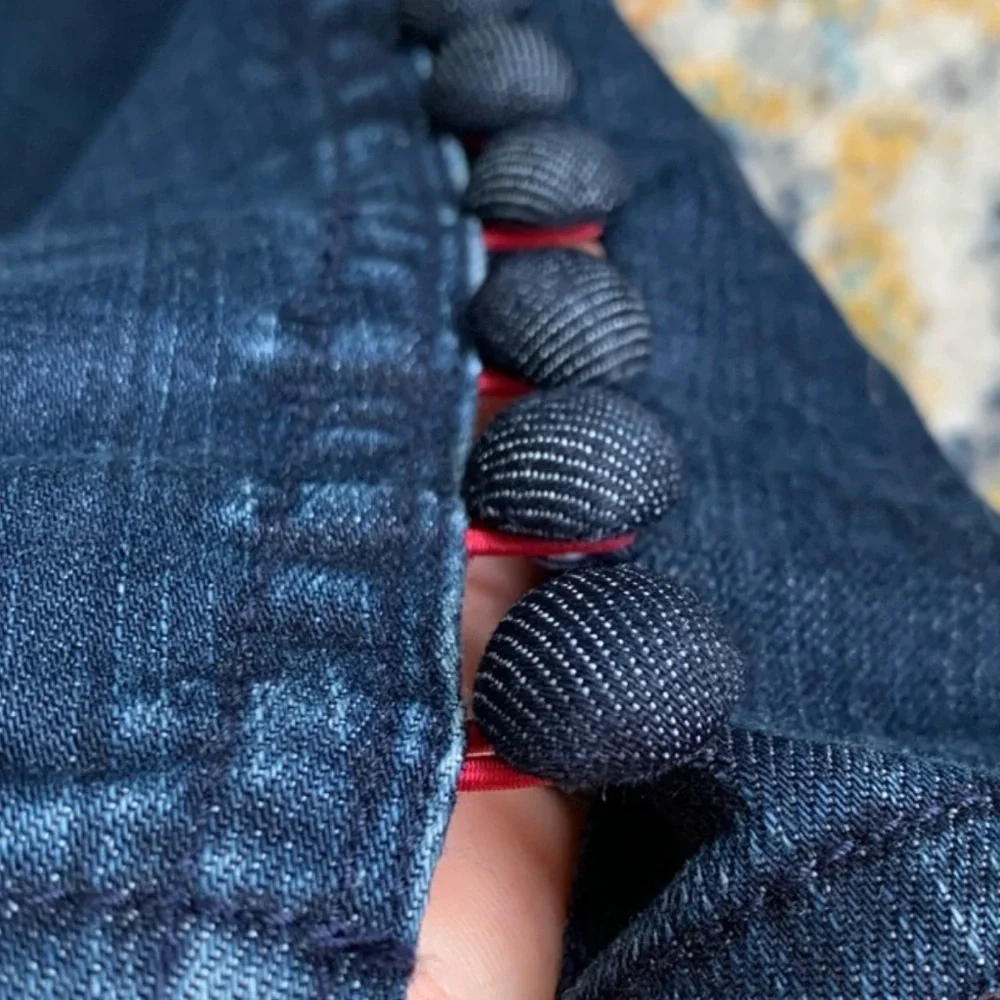 WHBM Skinny Ankle Jeans Button Hem